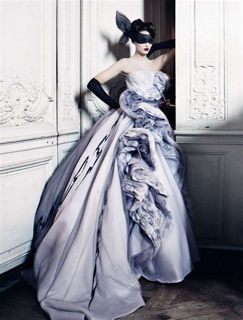 christian dior haute couture spring summer 2011 passage no 5|Christian Dior Haute Couture Spring Summer 2011 .